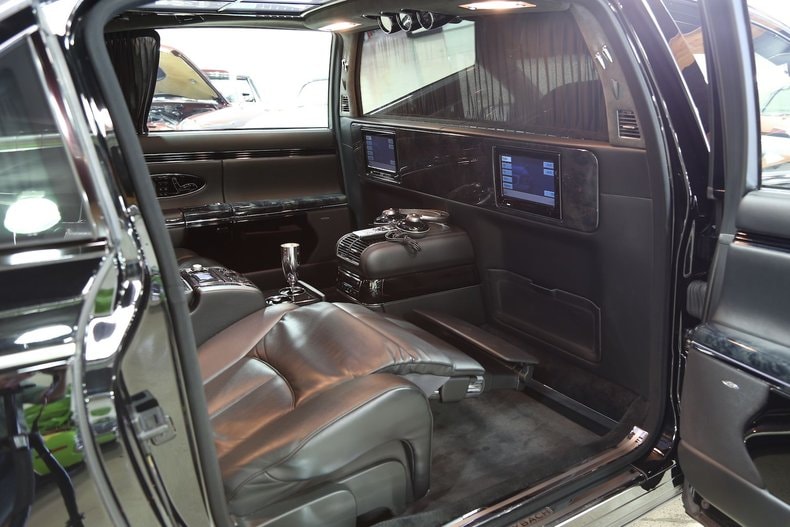 Maybach 62S wedding vehicle photo 9