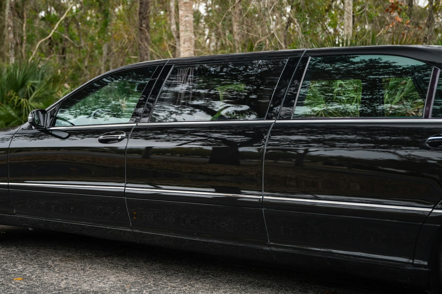 S-Class Pullman Limousine wedding vehicle photo 7